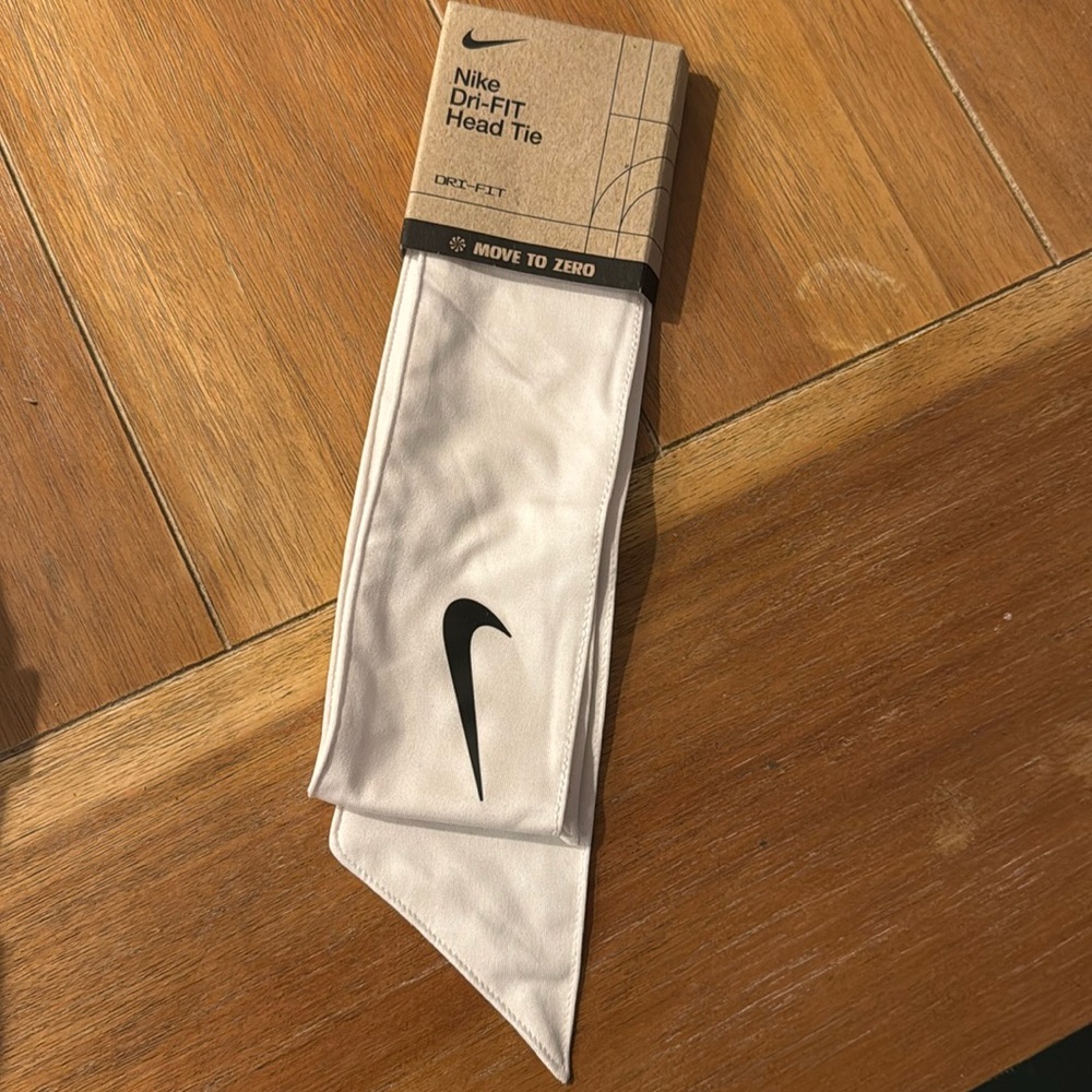 Nike dri fit head tie
